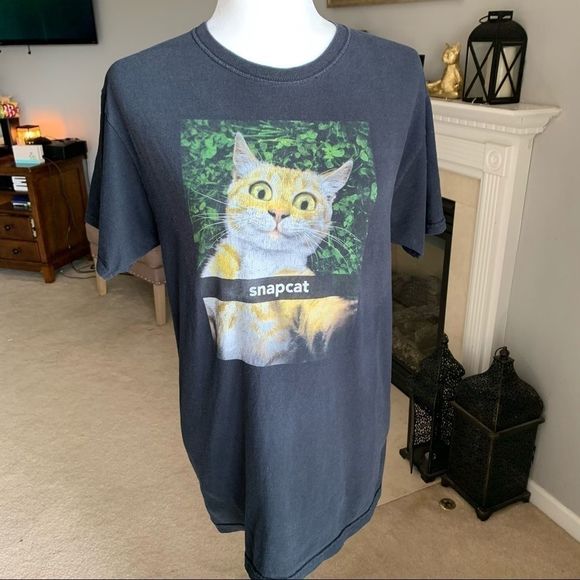 GUC Snapcat Black Tee. CUTE!! - Picture 2 of 10